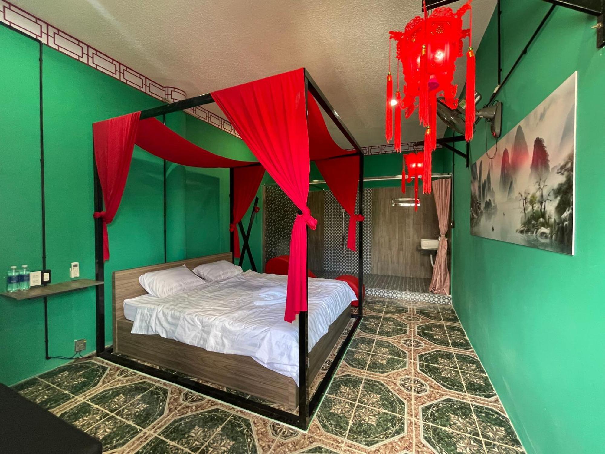 Couple Hotel - Khach San Tinh Yeu Buon Ko Sir Exterior photo